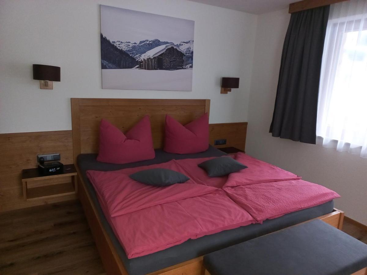Haus Alpenflora Daire Flirsch Dış mekan fotoğraf