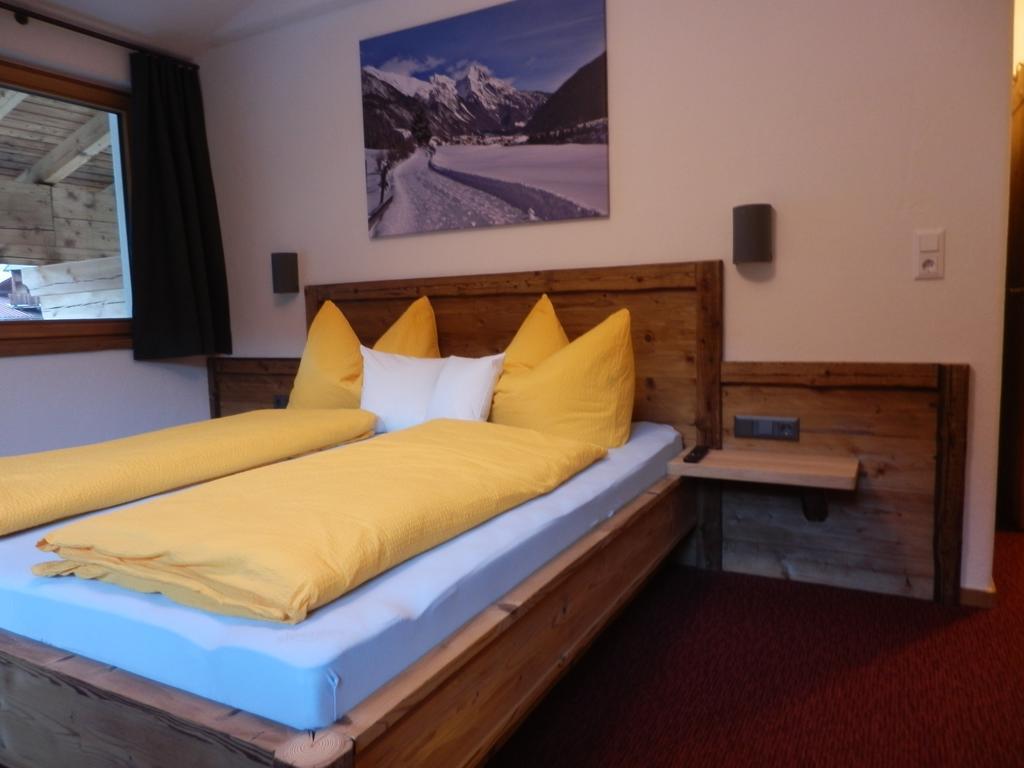 Haus Alpenflora Daire Flirsch Dış mekan fotoğraf