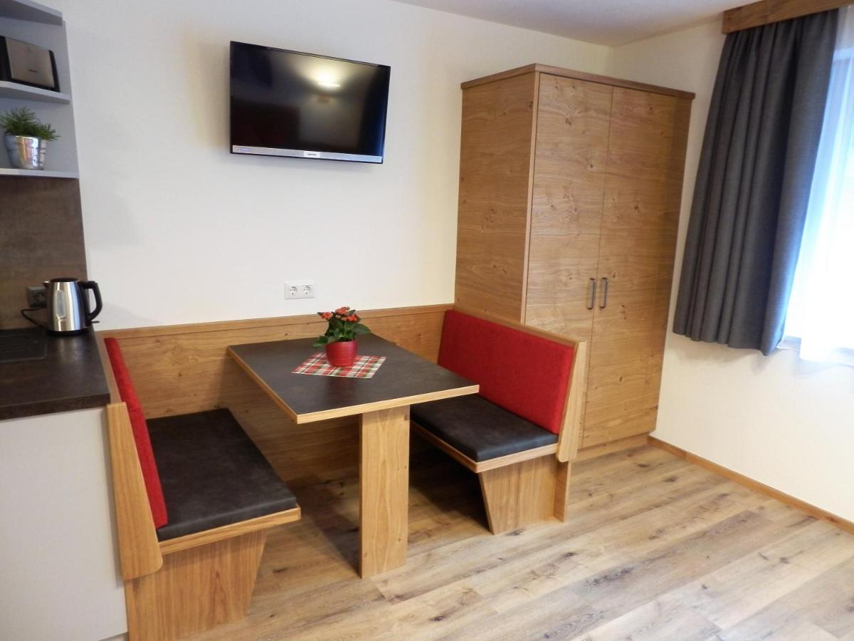 Haus Alpenflora Daire Flirsch Dış mekan fotoğraf